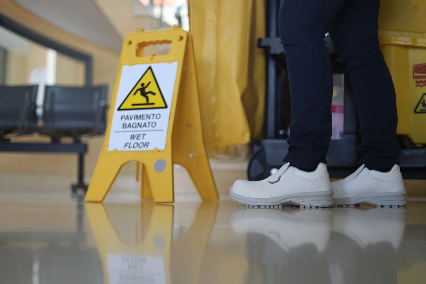 Base Hygiene Schoenen B0962 Kuma wit(WHR)