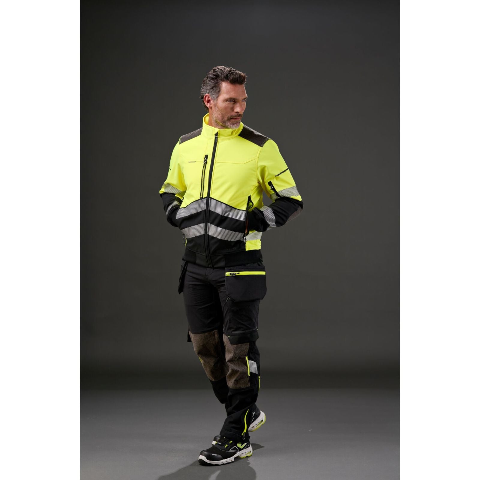 Portwest EV4 Hoge zichtbaarheid Bomberjack EV468 Hi-Vis Softshell (3L) geel-zwart(YB)