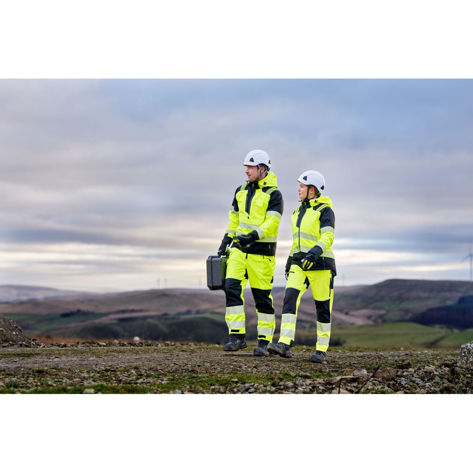 Portwest PW3 Hoge zichtbaarheid Regenjas T161 Hi-Vis (3L) geel-zwart(YB)