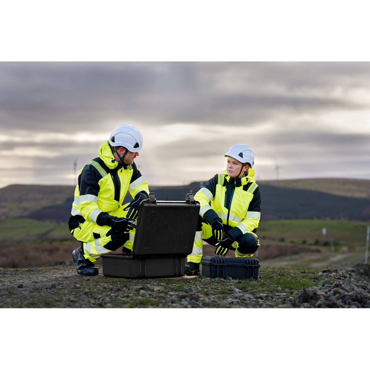 Portwest PW3 Hoge zichtbaarheid Regenjas T161 Hi-Vis (3L) geel-zwart(YB)