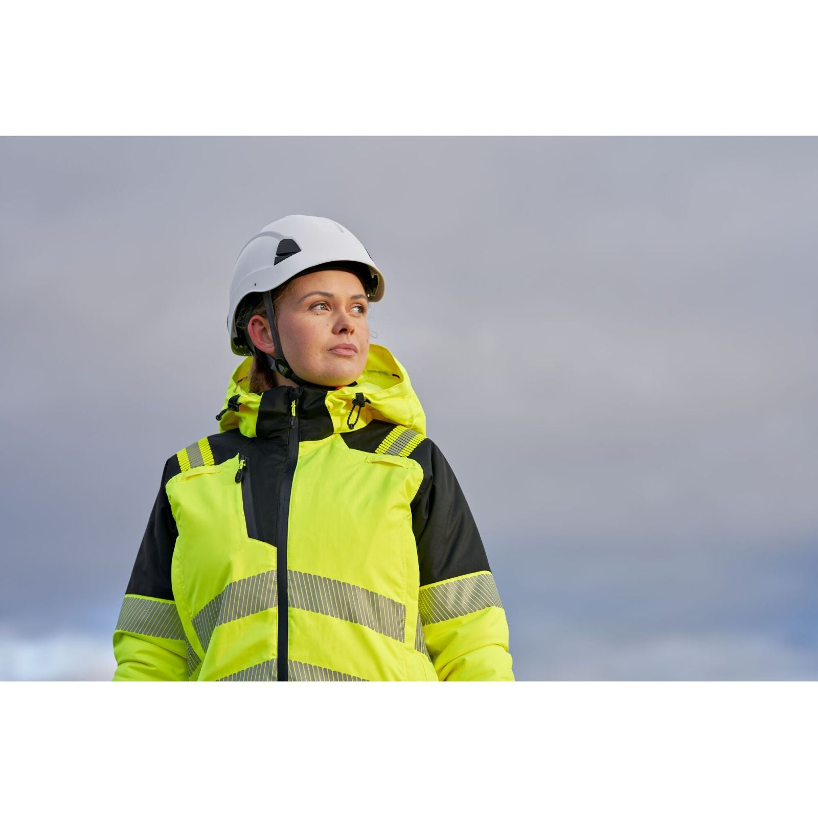Portwest PW3 Hoge zichtbaarheid Winterjack T162 Hi-Vis Dames geel-zwart(YB)